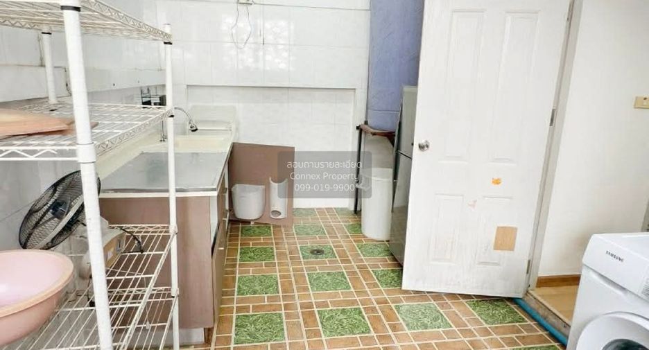 Reihenhaus zum Kauf mit 4 Zimmer in Pak Kret, Nonthaburi