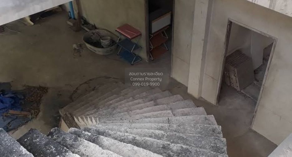 For sale 4 bedrooms retail Space in Chom Thong, Bangkok