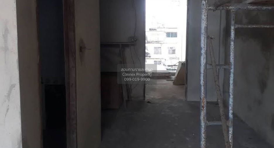 For sale 4 bedrooms retail Space in Chom Thong, Bangkok