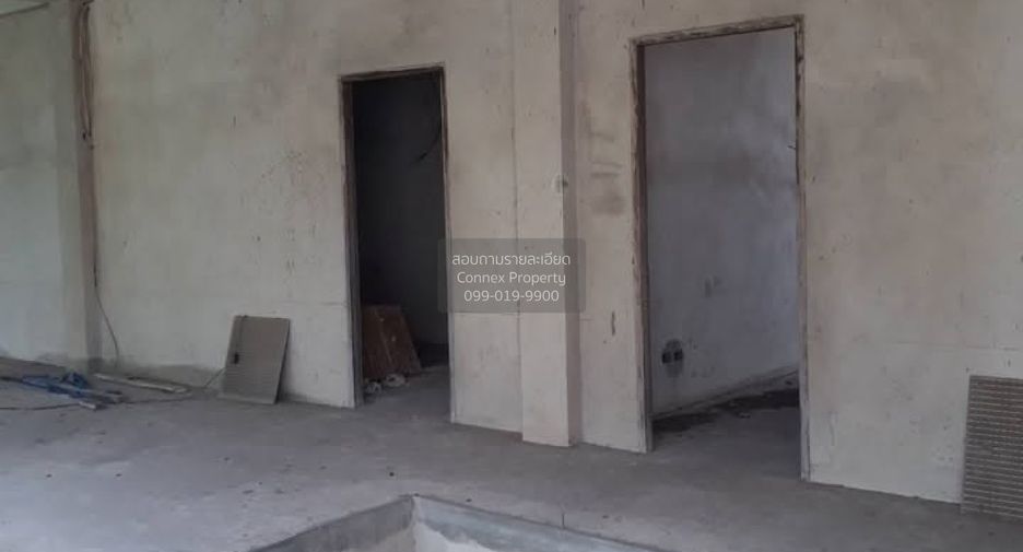 For sale 4 bedrooms retail Space in Chom Thong, Bangkok