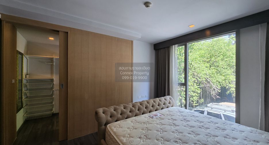 For sale 1 bed condo in Phra Khanong, Bangkok