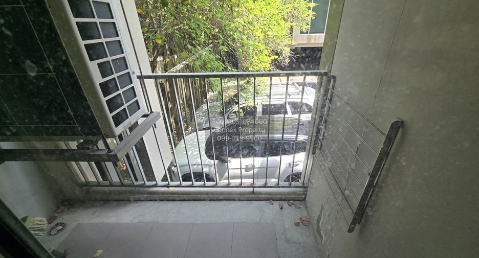 For sale 1 bed condo in Phra Khanong, Bangkok