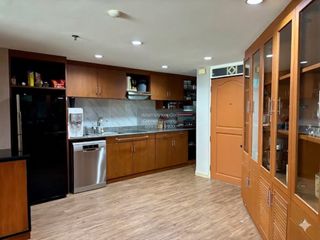 À vendre 3 chambres condo à Chatuchak, Bangkok