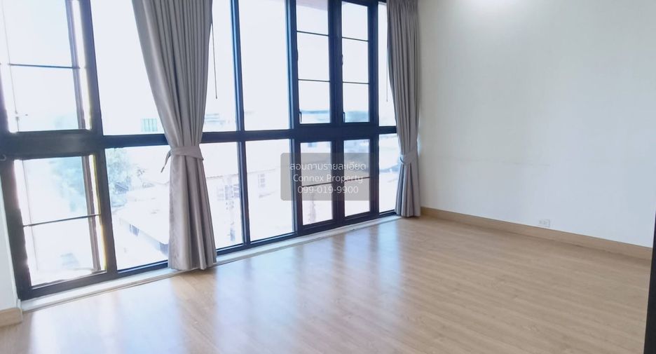 Casa adosada en venta de 3 habitaciones en Mueang Samut Prakan, Samut Prakan