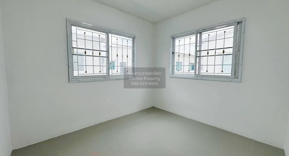 For sale 3 bedrooms townhouse in Prawet, Bangkok