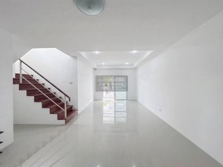 For sale 3 bedrooms townhouse in Prawet, Bangkok