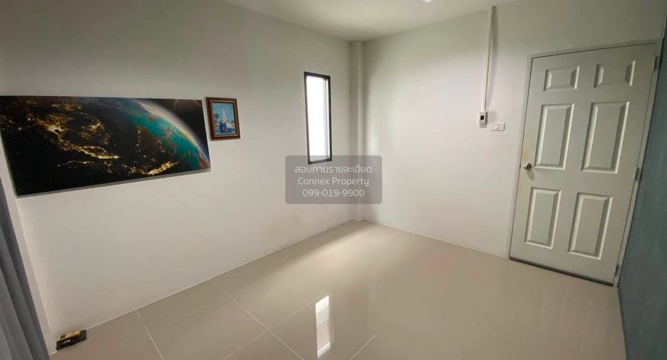 Casa en venta de 4 habitaciones en Phra Samut Chedi, Samut Prakan