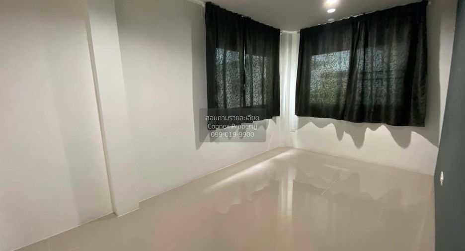 Casa en venta de 4 habitaciones en Phra Samut Chedi, Samut Prakan