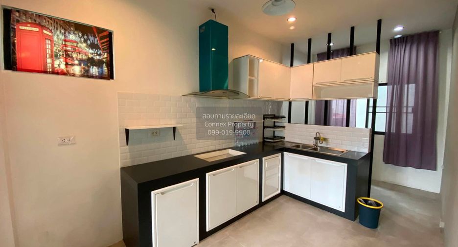 Casa en venta de 4 habitaciones en Phra Samut Chedi, Samut Prakan