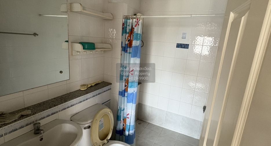 Casa adosada en venta de 3 habitaciones en Chom Thong, Bangkok