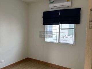 Casa adosada en venta de 3 habitaciones en Bang Kruai, Nonthaburi