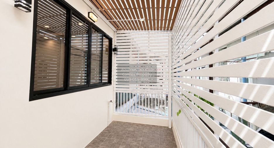For sale 2 bedrooms townhouse in Bueng Kum, Bangkok