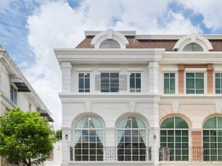 Reihenhaus zum Kauf mit 3 Zimmer in Bueng Kum, Bangkok