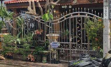 For sale 3 bedrooms townhouse in Bang Phli, Samut Prakan