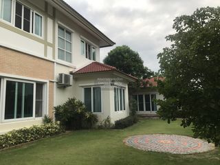 Casa en venta de 5 habitaciones en Pak Kret, Nonthaburi