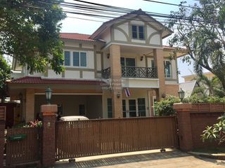 Casa en venta de 5 habitaciones en Pak Kret, Nonthaburi
