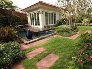 Casa en venta de 5 habitaciones en Pak Kret, Nonthaburi