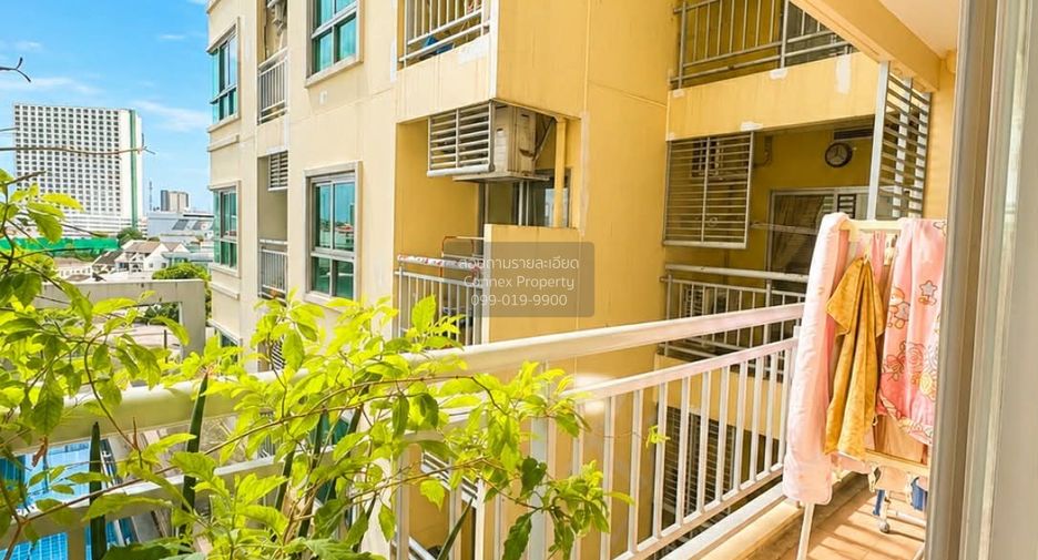 For sale 2 bedrooms condo in Yan Nawa, Bangkok