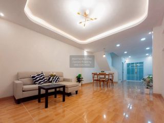 Casa adosada en venta de 3 habitaciones en Mueang Nonthaburi, Nonthaburi