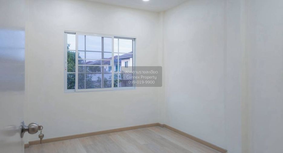 Casa adosada en venta de 3 habitaciones en Mueang Nonthaburi, Nonthaburi