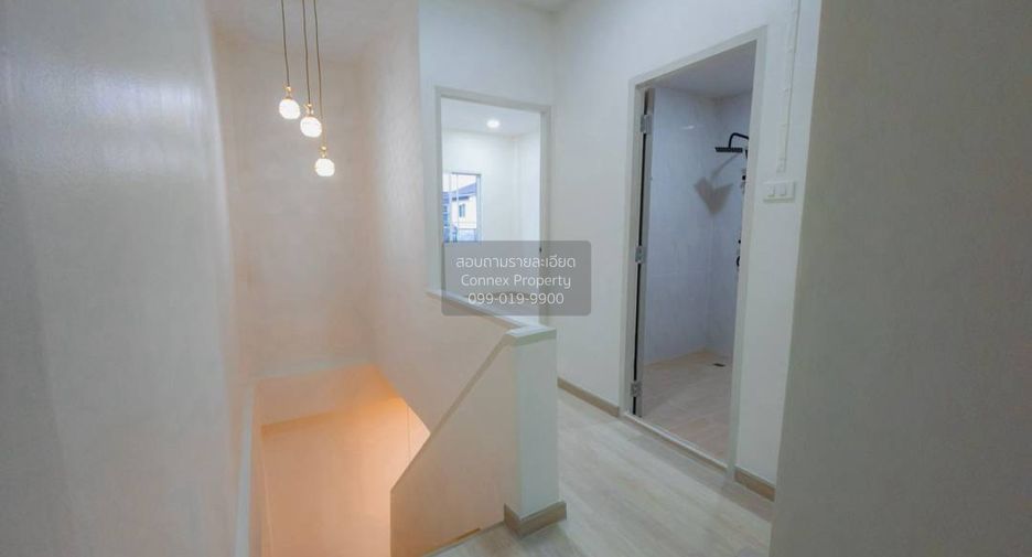 Casa adosada en venta de 3 habitaciones en Mueang Nonthaburi, Nonthaburi
