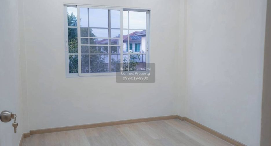 Casa adosada en venta de 3 habitaciones en Mueang Nonthaburi, Nonthaburi