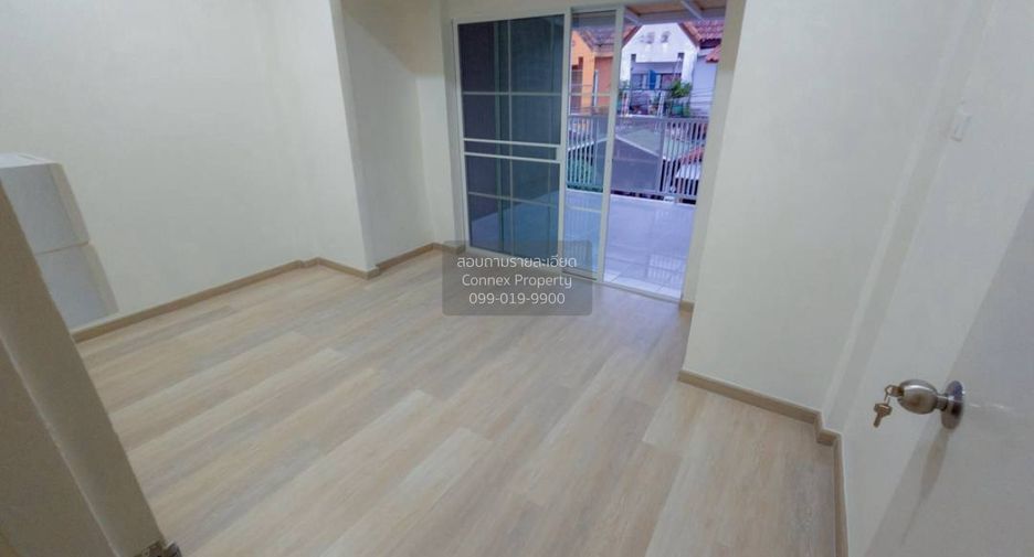 Casa adosada en venta de 3 habitaciones en Mueang Nonthaburi, Nonthaburi