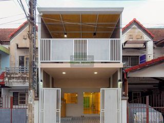 Casa adosada en venta de 3 habitaciones en Mueang Nonthaburi, Nonthaburi
