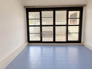 出售 4 卧室 独立屋 在 Mueang Nonthaburi, Nonthaburi