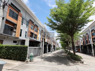 Reihenhaus zum Kauf mit 3 Zimmer in Bang Phli, Samut Prakan