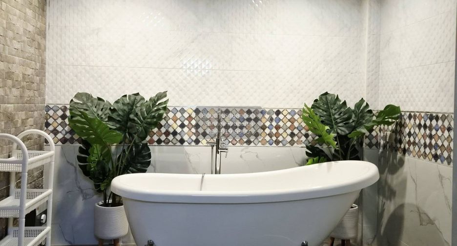 Casa en venta de 5 habitaciones en Huay Yai, Pattaya