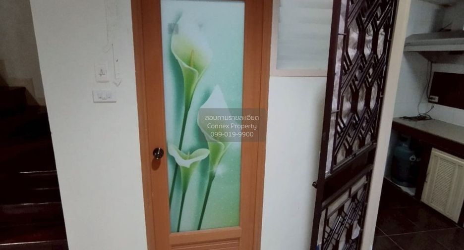Reihenhaus zum Kauf mit 3 Zimmer in Phutthamonthon, Nakhon Pathom