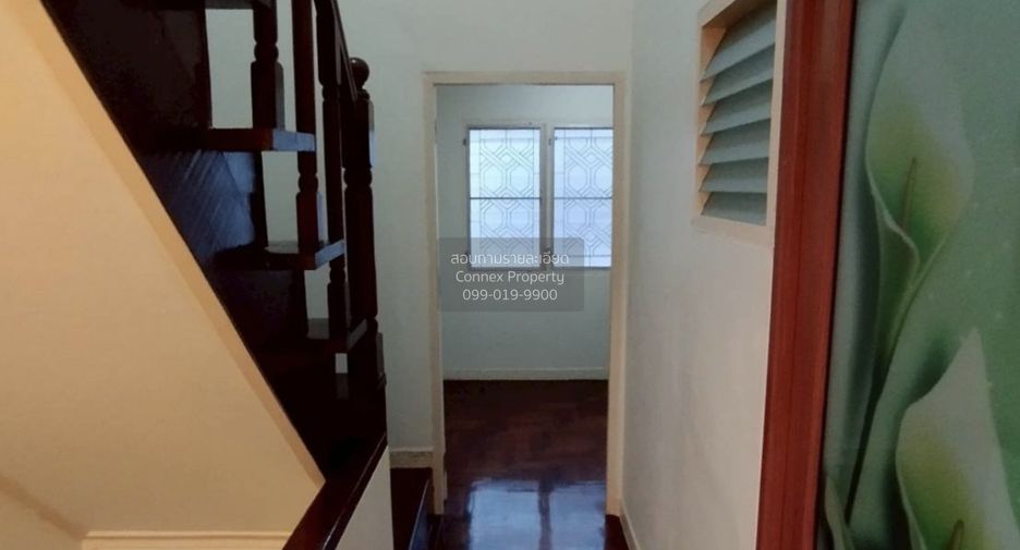 Reihenhaus zum Kauf mit 3 Zimmer in Phutthamonthon, Nakhon Pathom