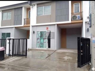 出售 3 卧室 联排别墅 在 Mueang Samut Sakhon, Samut Sakhon