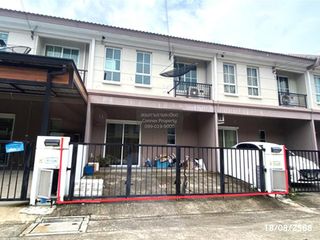 For sale 3 bedrooms townhouse in Lam Luk Ka, Pathum Thani