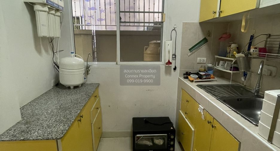 Casa adosada en venta de 3 habitaciones en Chom Thong, Bangkok