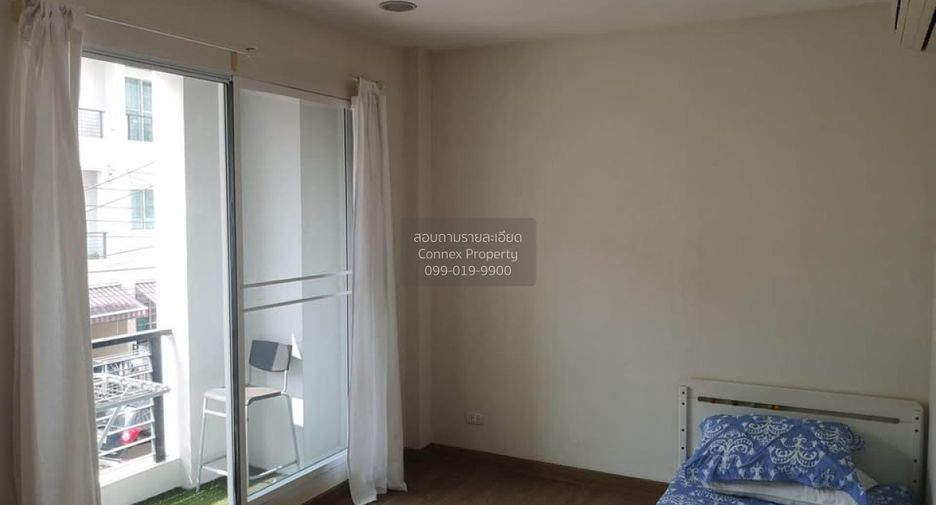 Casa adosada en venta de 3 habitaciones en Chom Thong, Bangkok