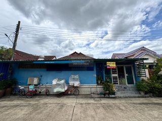Casa adosada en venta de 3 habitaciones en Nong Khaem, Bangkok