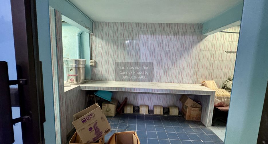For sale 3 bedrooms townhouse in Nong Khaem, Bangkok