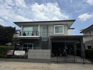 Haus zum Kauf mit 3 Zimmer in Bang Khun Thian, Bangkok