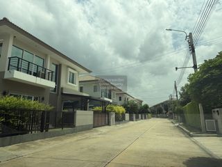 Haus zum Kauf mit 3 Zimmer in Bang Khun Thian, Bangkok
