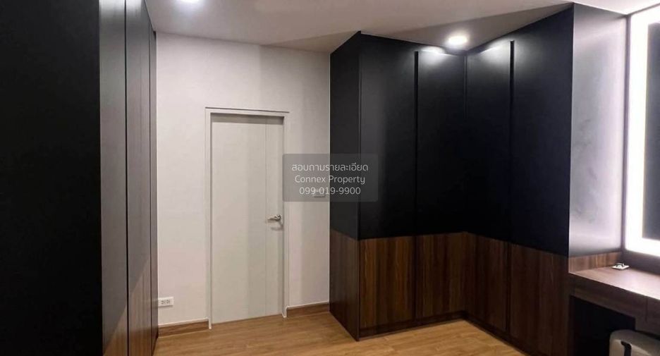 Casa en venta de 4 habitaciones en Bang Phli, Samut Prakan