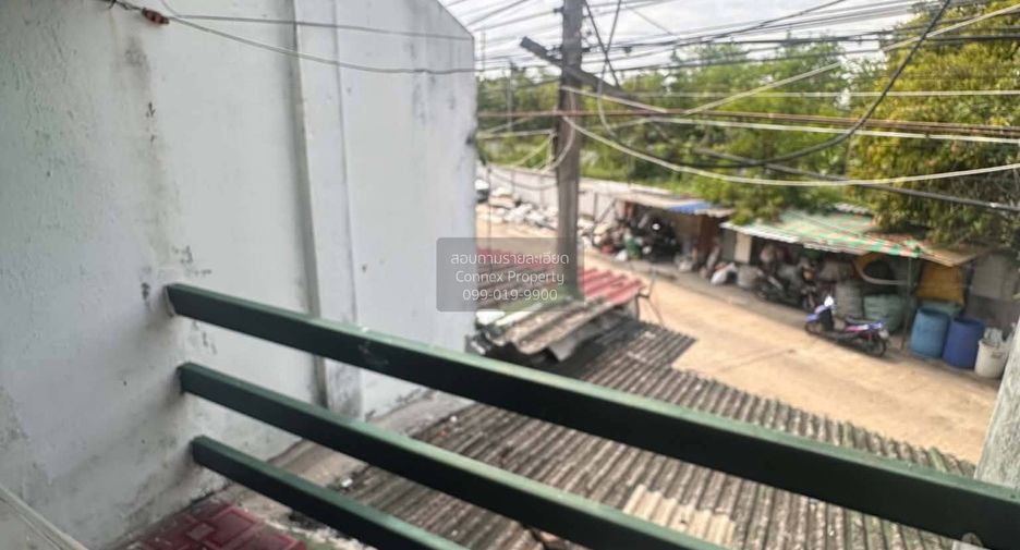 Reihenhaus zum Kauf mit 2 Zimmer in Phutthamonthon, Nakhon Pathom