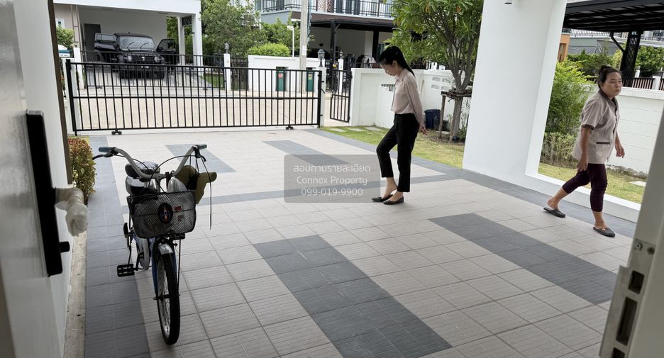 Haus zum Kauf mit 4 Zimmer in Bang Khun Thian, Bangkok