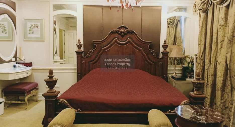 For sale 5 bedrooms townhouse in Chatuchak, Bangkok