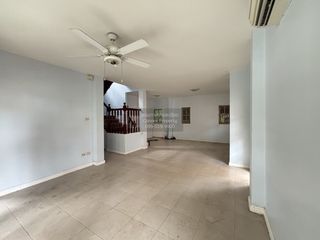 À vendre 3 chambres maison à Mueang Samut Sakhon, Samut Sakhon