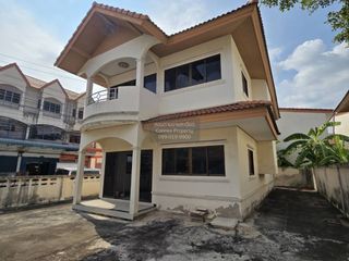 Casa en venta de 4 habitaciones en Nong Khaem, Bangkok
