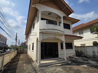 Casa en venta de 4 habitaciones en Nong Khaem, Bangkok