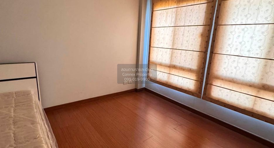 For sale 3 bedrooms townhouse in Chatuchak, Bangkok