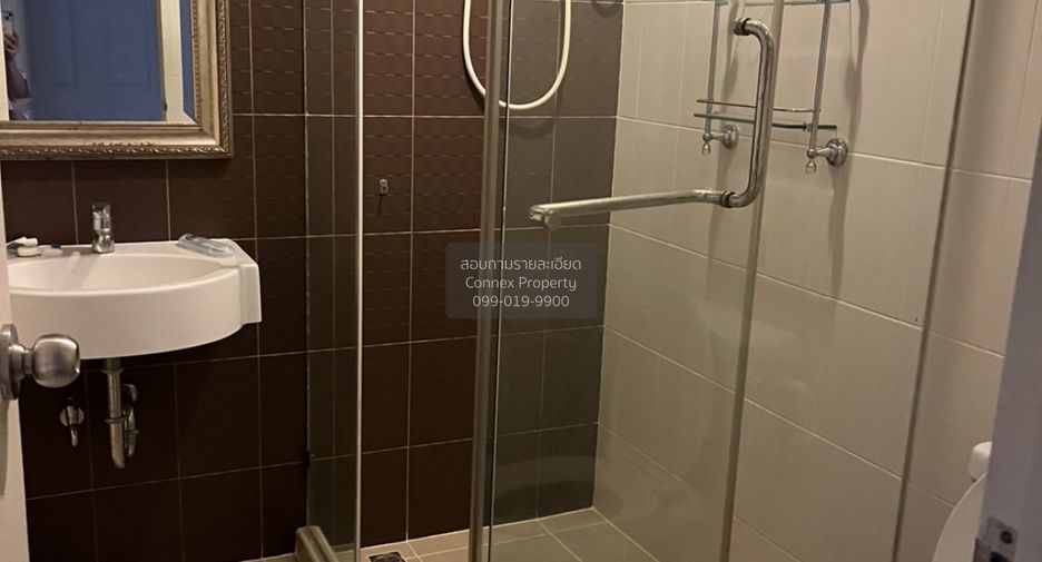 For sale 2 bedrooms condo in Bang Phlat, Bangkok